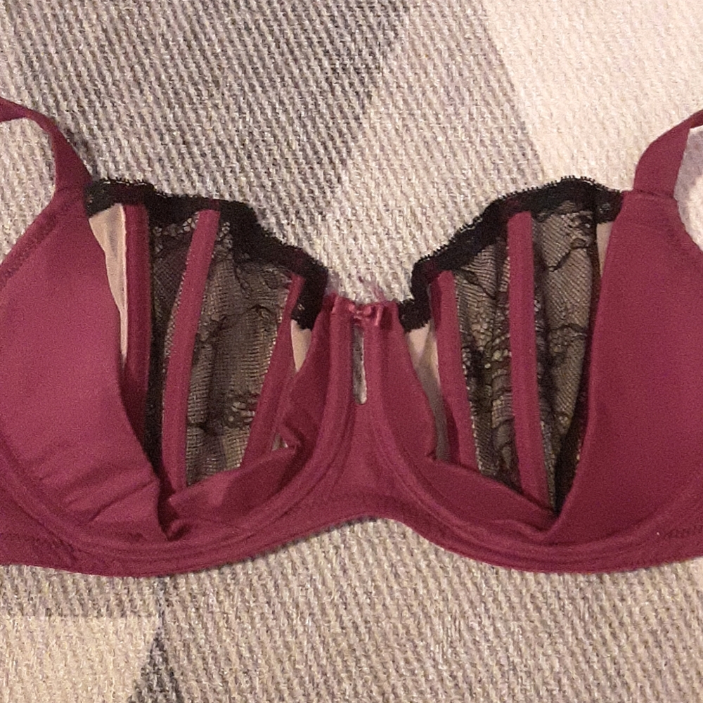Very Sexy - Cacique Balconette Bra- 36DD